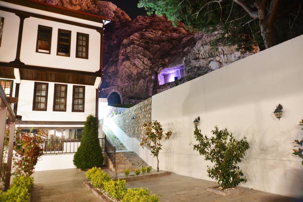 Uluhan Hotel Amasya Exterior photo