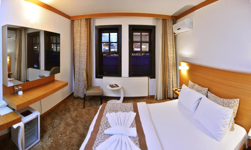Uluhan Hotel Amasya Exterior photo